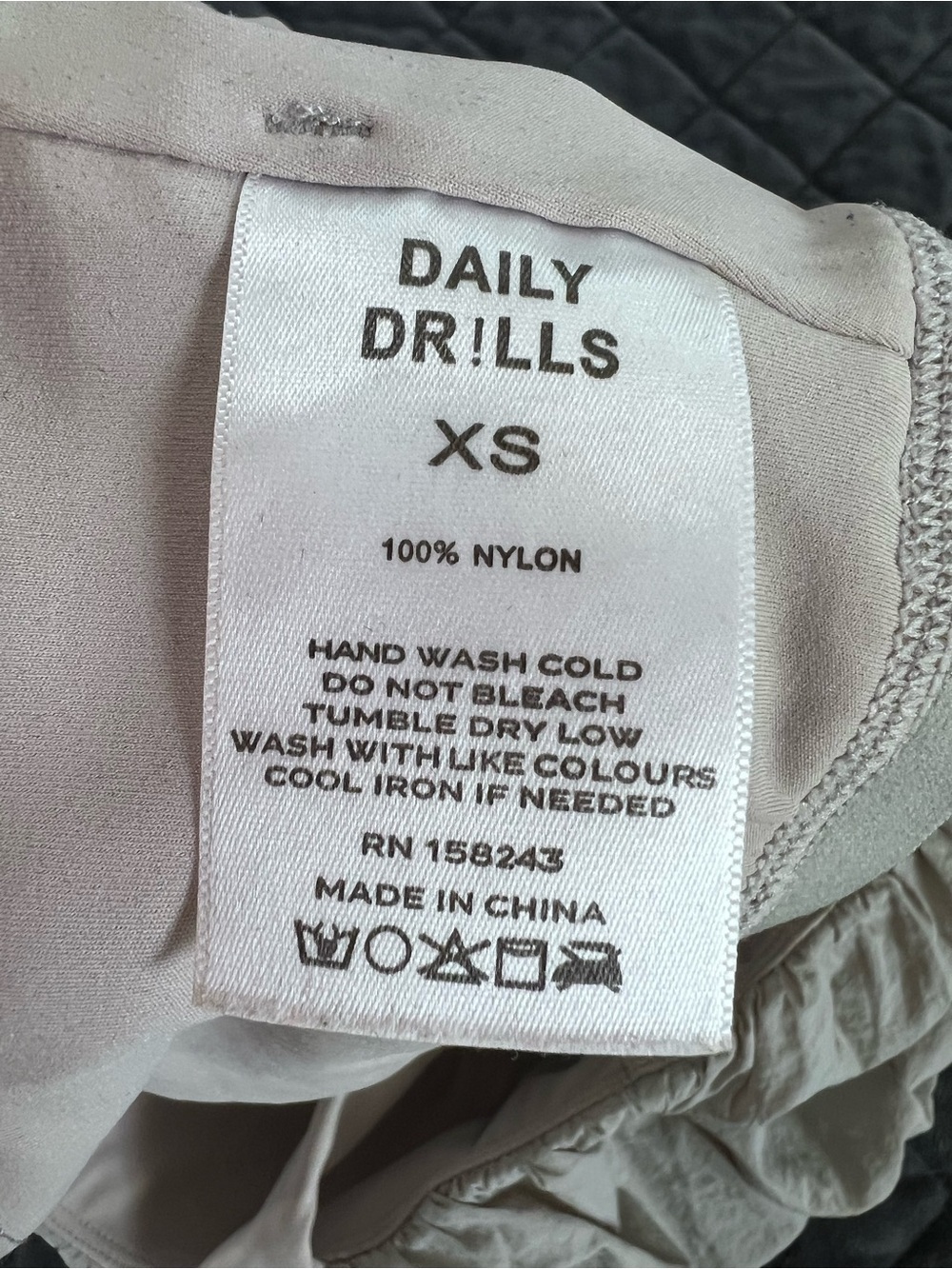Daily drills bubble bra crop top women’s XS gray cinch drawstring W - Picture 5 of 6